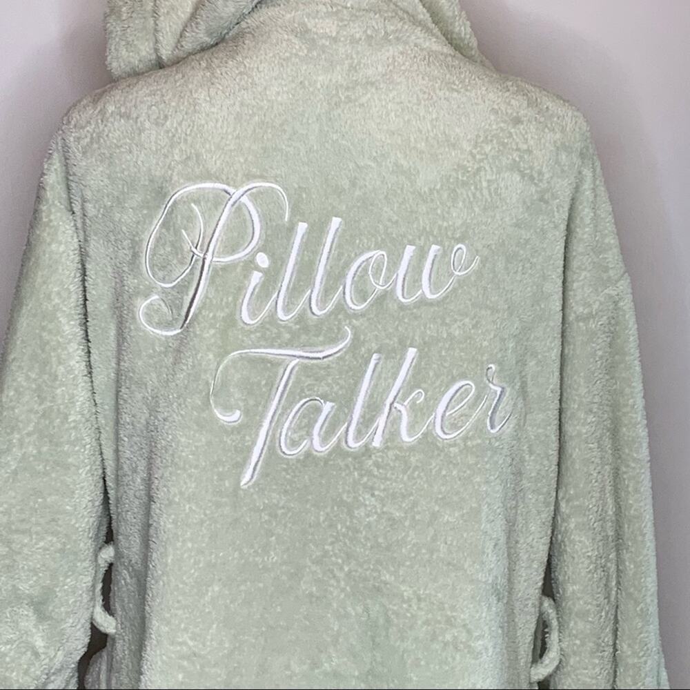Wildfox light sage green Pillow Talker embroidered hooded robe size Large - Picture 9 of 13